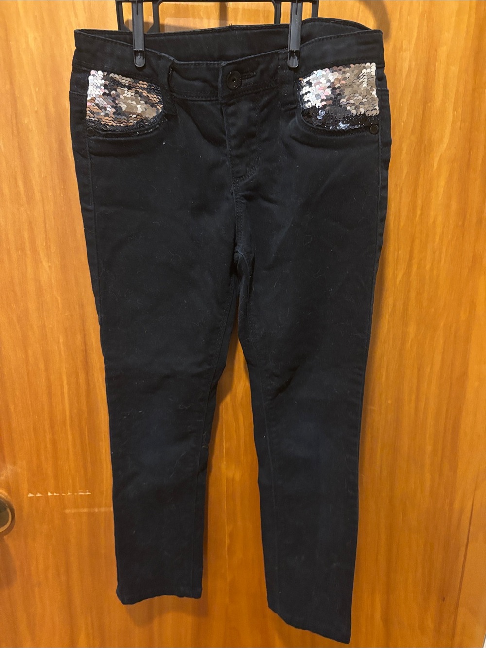 ⭐ 3 for $15 
Black Skinny Jeans with Silver Sequin Pocket Accents
